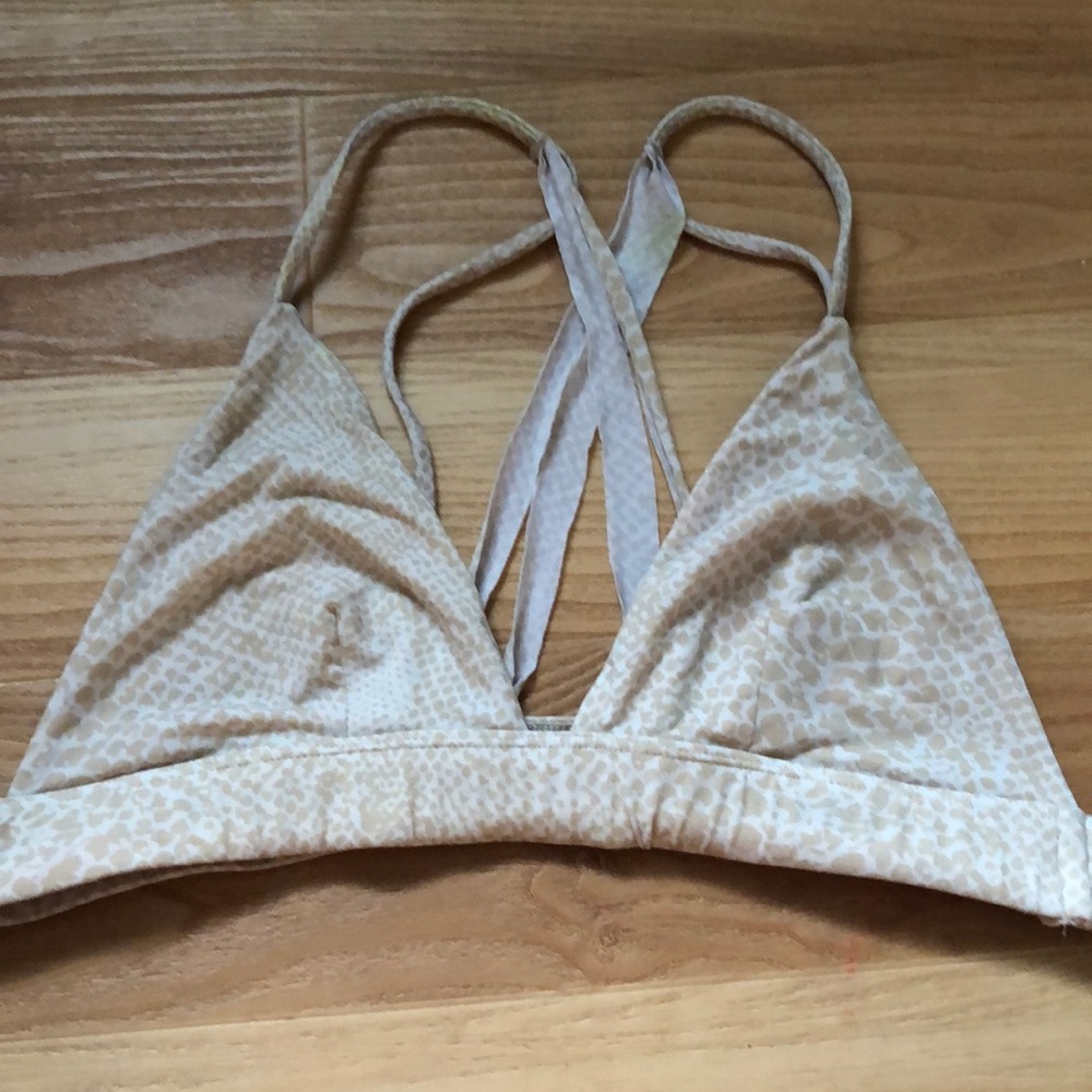 SOLD Acacia light colored snakeskin awapuhi top